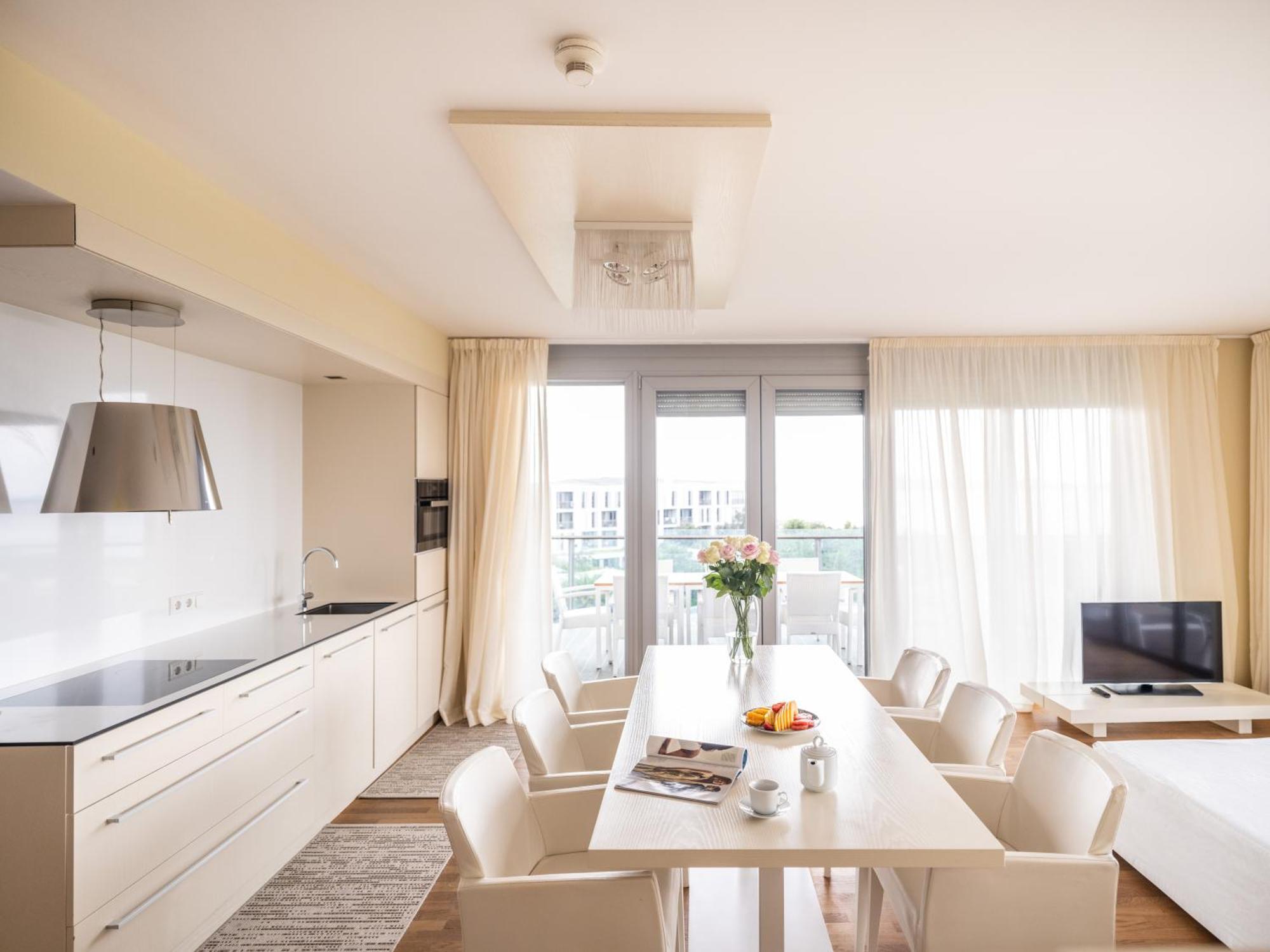 Falkensteiner Residences Senia Petrcane Exterior photo